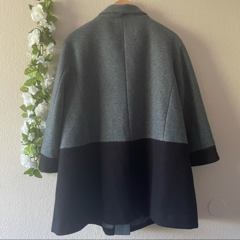 SOLD Rafaella Plus Size Black & Gray Color Block Outerwear Coat - Picture 8 of 9